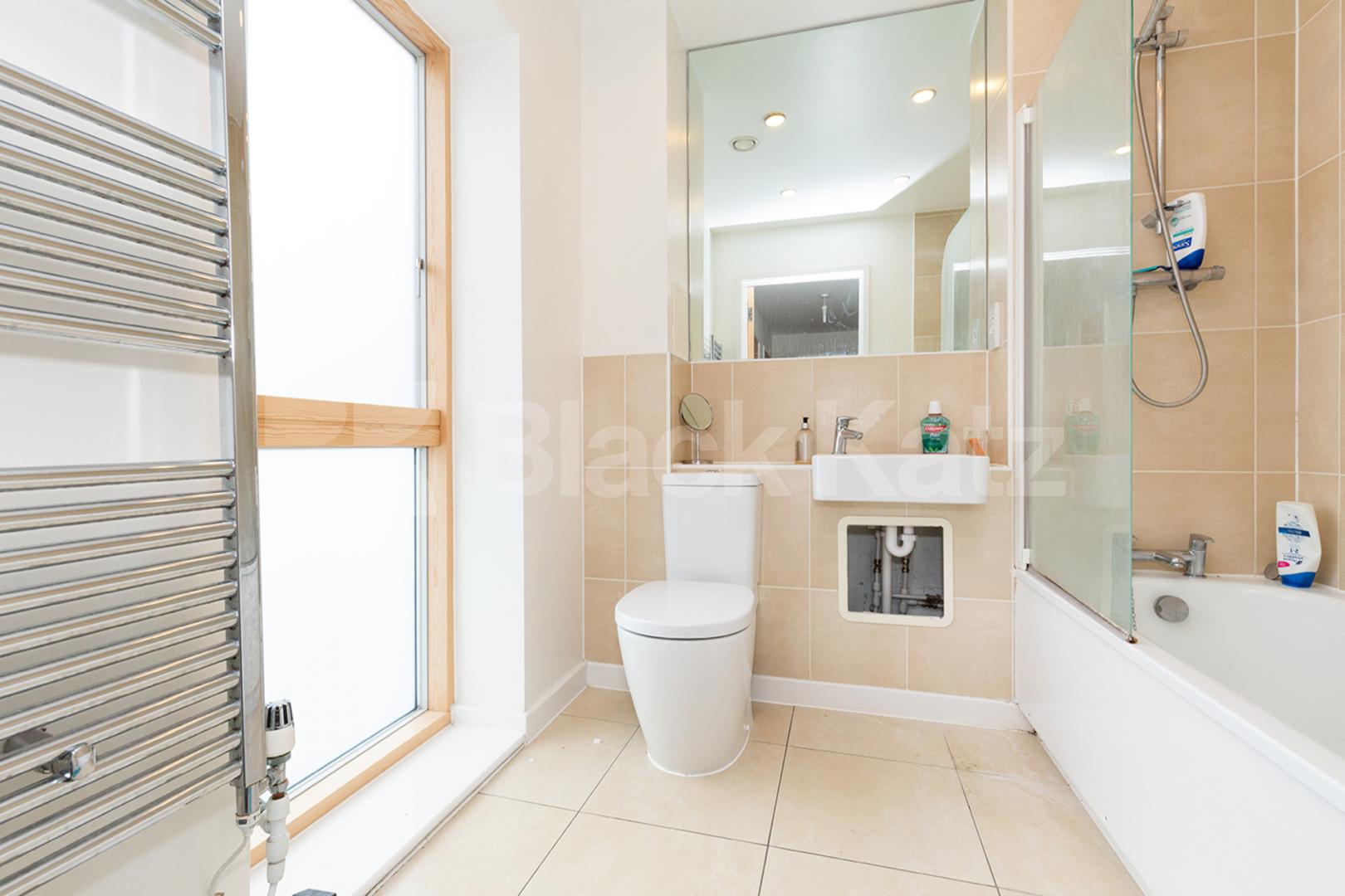 stunning 3 bedroom property to rent with large balcony minutes to a tube New Clocktower Place  , Islington / Caledonian Road